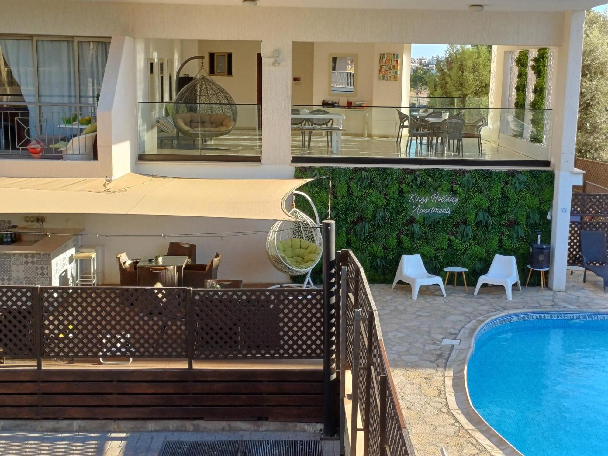 King'S Holiday Apartments Paphos Exterior photo