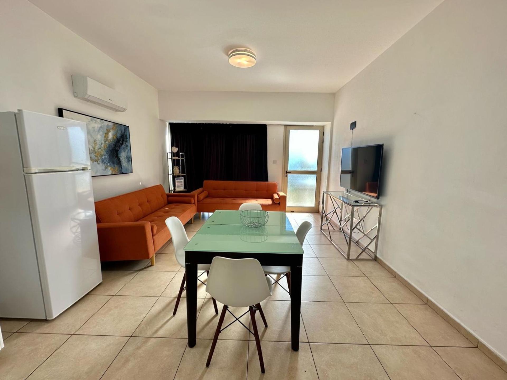 King'S Holiday Apartments Paphos Exterior photo