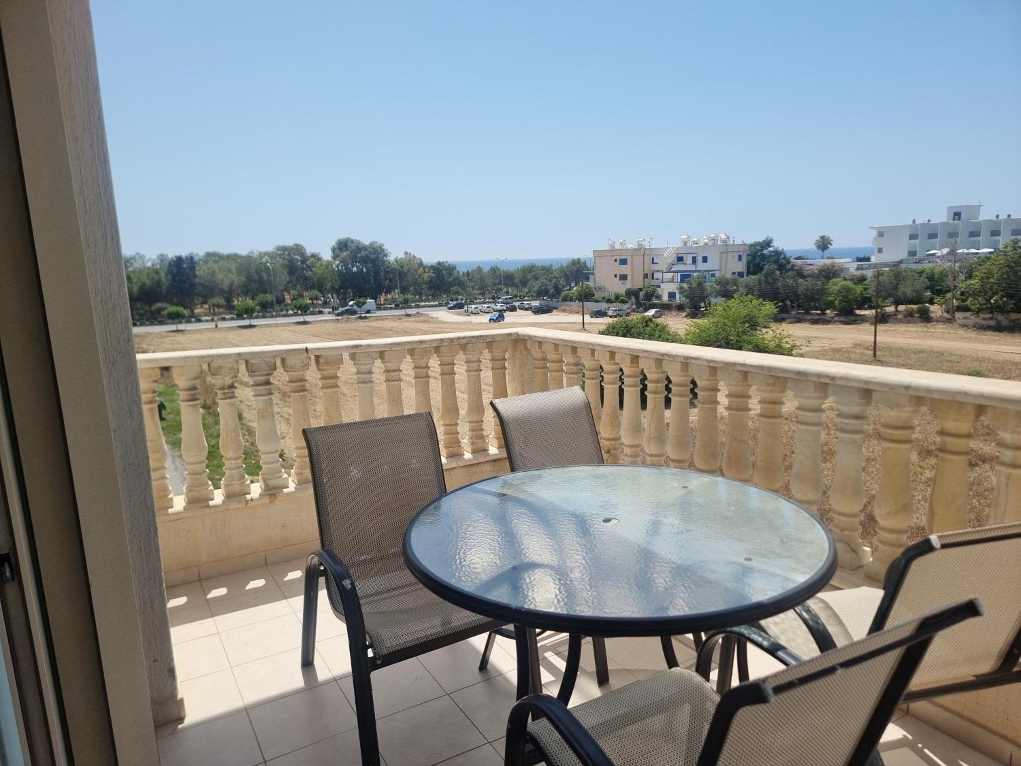 King'S Holiday Apartments Paphos Room photo